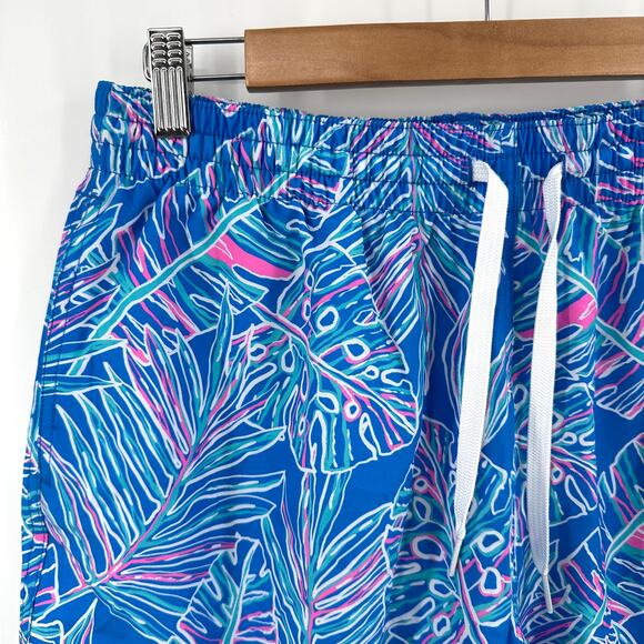 Chubbies The Cruise it of Lose It Classic Swim Trunks in blue palms Size L - Picture 2 of 7